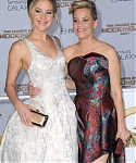 Filename=V_Nov17_-__Mockingjay_Part_1__Premiere_285029.jpg
Filesize=3238KiB
Dimensions=2400x3479
Date added=Nov 30, 2014 V_Nov17_-__Mockingjay_Part_1__Premiere_285029.jpg