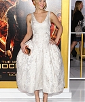 X_November_17_-__Mockingjay__Part_1__LA_Premiere_2813229.jpg