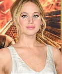 X_November_17_-__Mockingjay__Part_1__LA_Premiere_282029.jpg