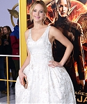 X_November_17_-__Mockingjay__Part_1__LA_Premiere_286829.jpg