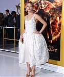 X_November_17_-__Mockingjay__Part_1__LA_Premiere_289229.jpg