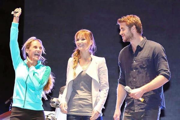 Jennifer Lawrence and Liam Hemsworth together at The Hunger Games rally at Six Flags in Mexico City!
