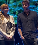 Jennifer_Lawrence_attending_The_Hunger_Games_Mexico_Rally_10.jpg