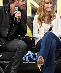 Filename=Beautiful_Jennifer_Lawrence_helps_promote_The_Hunger_Games_Mall_Tour_in_Seattle_17.jpg
Filesize=78KiB
Dimensions=500x800
Date added=Mar 14, 2012 Beautiful_Jennifer_Lawrence_helps_promote_The_Hunger_Games_Mall_Tour_in_Seattle_17.jpg