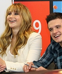 Filename=Beautiful_Jennifer_Lawrence_helps_promote_The_Hunger_Games_Mall_Tour_in_Seattle_31.jpg
Filesize=1075KiB
Dimensions=1902x1268
Date added=Mar 14, 2012 Beautiful_Jennifer_Lawrence_helps_promote_The_Hunger_Games_Mall_Tour_in_Seattle_31.jpg