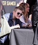 Filename=Jennifer_Lawrence_appears_at_this_event_to_give_away_free_tickets_to_The_Hunger_Games_world_premiere_13.jpg
Filesize=146KiB
Dimensions=460x485
Date added=Mar 14, 2012 Jennifer_Lawrence_appears_at_this_event_to_give_away_free_tickets_to_The_Hunger_Games_world_premiere_13.jpg