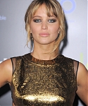 Filename=Jennifer_Lawrence_in_a_beautiful_gold_dress_at_the_premiere_of_The_Hunger_Games_036.jpg
Filesize=1681KiB
Dimensions=2130x3000
Date added=Mar 14, 2012 Jennifer_Lawrence_in_a_beautiful_gold_dress_at_the_premiere_of_The_Hunger_Games_036.jpg