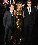 Filename=Jennifer_Lawrence_in_a_beautiful_gold_dress_at_the_premiere_of_The_Hunger_Games_098.jpg
Filesize=764KiB
Dimensions=2228x3000
Date added=Mar 14, 2012 Jennifer_Lawrence_in_a_beautiful_gold_dress_at_the_premiere_of_The_Hunger_Games_098.jpg