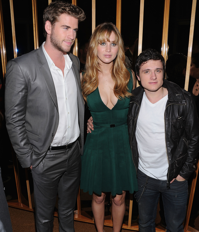 Sexy_Jennifer_Lawrence_at_the_New_York_screening_of_The_Hunger_Games_062.jpg