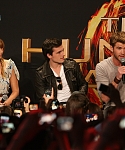 Filename=Photos_of_Jennifer_Lawrence_attending_The_Hunger_Games_Mall_Tour_in_LA_01.jpg
Filesize=1211KiB
Dimensions=3000x1965
Date added=Mar 04, 2012 Photos_of_Jennifer_Lawrence_attending_The_Hunger_Games_Mall_Tour_in_LA_01.jpg