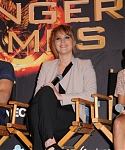 Filename=Jennifer_Lawrence_promoting_The_Hunger_Games_mall_promotion_tour_28.jpg
Filesize=97KiB
Dimensions=594x396
Date added=Mar 14, 2012 Jennifer_Lawrence_promoting_The_Hunger_Games_mall_promotion_tour_28.jpg