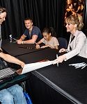 Jennifer_Lawrence_promoting_The_Hunger_Games_mall_promotion_tour_52.jpg