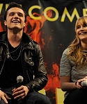 Filename=Jennifer_Lawrence_promoting_The_Hunger_Games_at_Mall_of_America_05.jpg
Filesize=84KiB
Dimensions=594x414
Date added=Mar 14, 2012 Jennifer_Lawrence_promoting_The_Hunger_Games_at_Mall_of_America_05.jpg