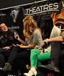 Filename=Jennifer_Lawrence_promoting_The_Hunger_Games_at_Mall_of_America_06.jpg
Filesize=87KiB
Dimensions=594x395
Date added=Mar 14, 2012 Jennifer_Lawrence_promoting_The_Hunger_Games_at_Mall_of_America_06.jpg
