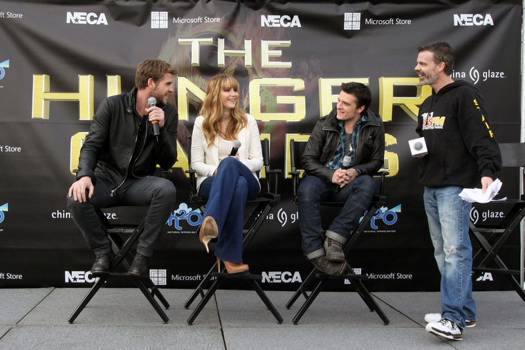 March_10_-_The_Hunger_Games_Mall_Tour_in_Seattle_282029.jpg