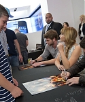 Filename=March_3_-_The_Hunger_Games_Mall_Tour_in_L_2810229.jpg
Filesize=706KiB
Dimensions=1280x853
Date added=Nov 12, 2013 March_3_-_The_Hunger_Games_Mall_Tour_in_L_2810229.jpg