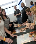 Filename=March_3_-_The_Hunger_Games_Mall_Tour_in_L_285529.jpg
Filesize=754KiB
Dimensions=1280x853
Date added=Nov 12, 2013 March_3_-_The_Hunger_Games_Mall_Tour_in_L_285529.jpg
