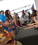 Filename=March_3_-_The_Hunger_Games_Mall_Tour_in_L_286329.jpg
Filesize=716KiB
Dimensions=1280x853
Date added=Nov 12, 2013 March_3_-_The_Hunger_Games_Mall_Tour_in_L_286329.jpg