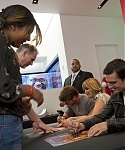 Filename=March_3_-_The_Hunger_Games_Mall_Tour_in_L_286629.jpg
Filesize=666KiB
Dimensions=1280x853
Date added=Nov 12, 2013 March_3_-_The_Hunger_Games_Mall_Tour_in_L_286629.jpg