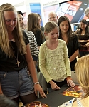 Filename=March_3_-_The_Hunger_Games_Mall_Tour_in_L_286729.jpg
Filesize=774KiB
Dimensions=1280x854
Date added=Nov 12, 2013 March_3_-_The_Hunger_Games_Mall_Tour_in_L_286729.jpg