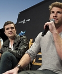 Filename=March_3_-_The_Hunger_Games_Mall_Tour_in_L_28729.jpg
Filesize=777KiB
Dimensions=1280x853
Date added=Nov 12, 2013 March_3_-_The_Hunger_Games_Mall_Tour_in_L_28729.jpg