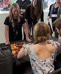 Filename=March_3_-_The_Hunger_Games_Mall_Tour_in_L_287929.jpg
Filesize=744KiB
Dimensions=854x1280
Date added=Nov 12, 2013 March_3_-_The_Hunger_Games_Mall_Tour_in_L_287929.jpg