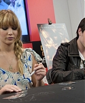 Filename=March_3_-_The_Hunger_Games_Mall_Tour_in_L_288829.jpg
Filesize=707KiB
Dimensions=1280x854
Date added=Nov 12, 2013 March_3_-_The_Hunger_Games_Mall_Tour_in_L_288829.jpg